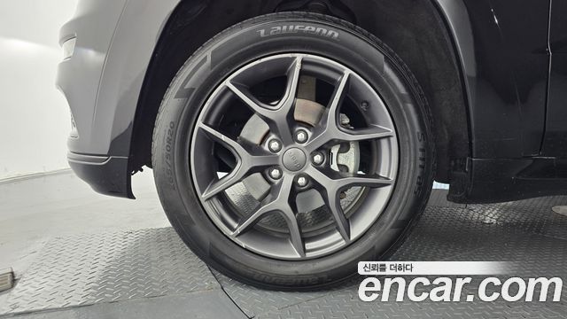 Jeep Cherokee из Кореи Encar