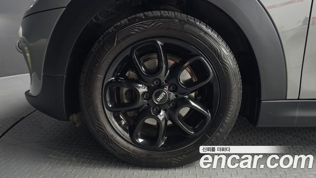 Mini Cooper HIGH 3rd — пробег 84 736 км