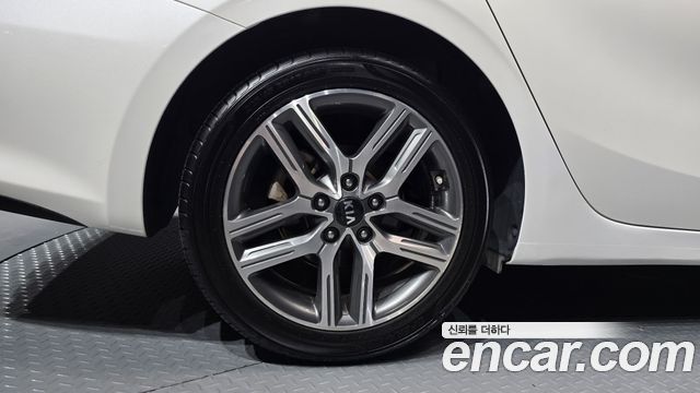 Kia K3 из Кореи Encar