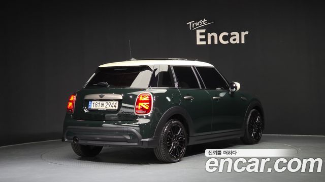 Mini Cooper 5Door Resolute Edition 3rd Gen — пробег 44 326 км