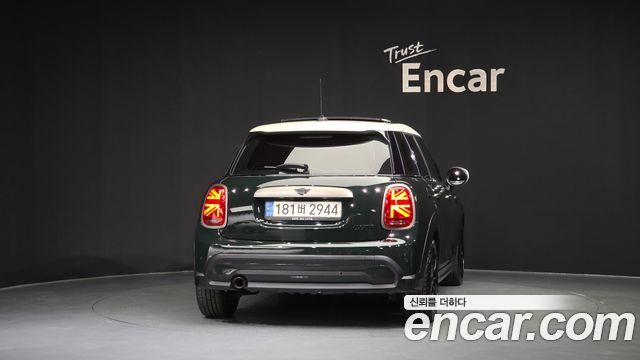 Mini Cooper 5Door Resolute Edition 3rd Gen — пробег 44 326 км