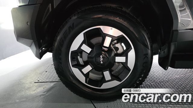 Kia Tasman 2.5T Gasoline 4WD Extreme — пробег 6 401 км