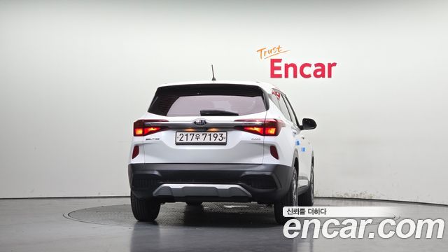 Kia Seltos из Кореи Encar