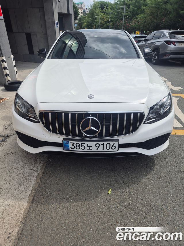 Mercedes-Benz E-Class из Кореи Encar