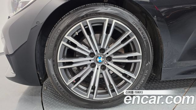 BMW 3-Series из Кореи Encar
