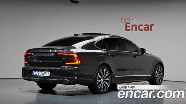 Volvo S90 B5 Ultimate Bright — пробег 42 098 км