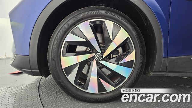 Volkswagen ID.4 Pro — пробег 49 202 км