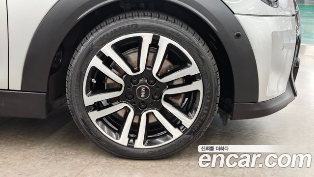 Mini Cooper Classic Third Generation — пробег 68 970 км