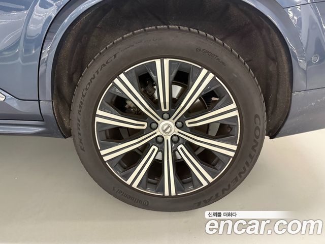 Volvo XC90 T8 Inscription Hybird — пробег 81 628 км