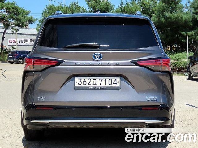 Toyota Sienna 2.5 Hybrid AWD — пробег 51 370 км