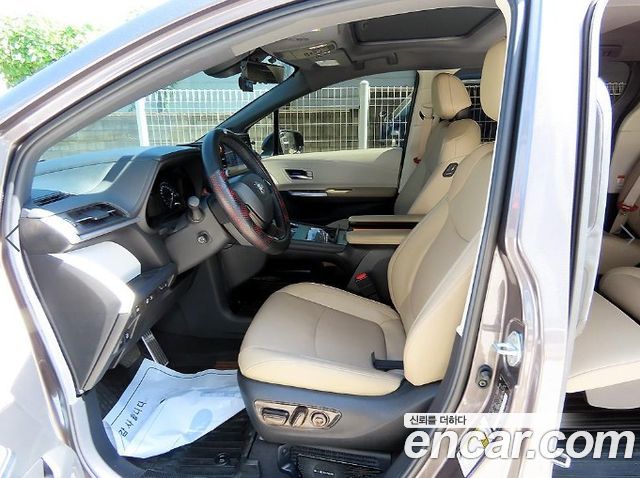 Toyota Sienna 2.5 Hybrid AWD — пробег 51 370 км
