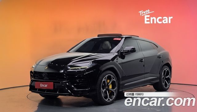 Lamborghini Urus из Кореи Encar