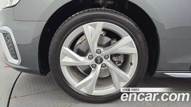 Audi A4 из Кореи Encar