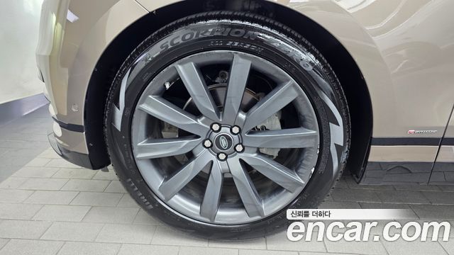 Land Rover Range Rover Velar 2.0 D240 R-Dynamic SE — пробег 96 299 км