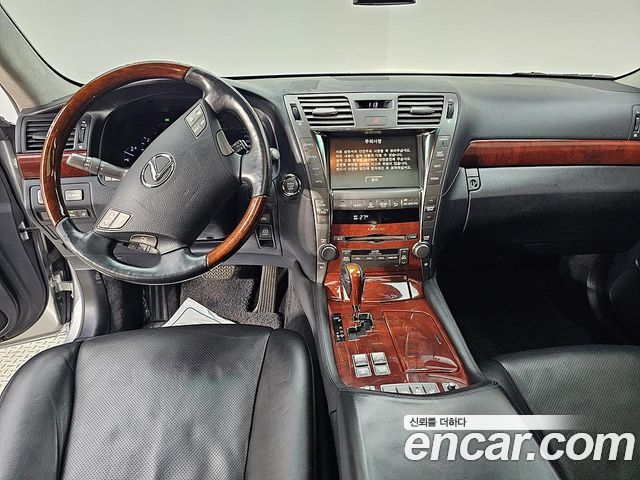 Lexus LS 5-seats XF40 — пробег 187 024 км