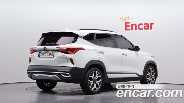 Kia Seltos из Кореи Encar