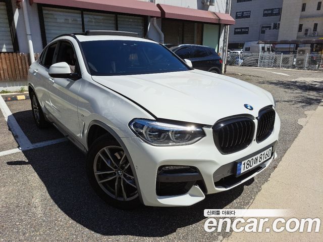 BMW X4 xDrive20i M Sport X — пробег 42 051 км — фото 3 из 5