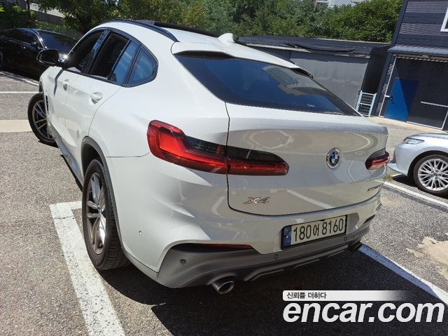 BMW X4 xDrive20i M Sport X — пробег 42 051 км — фото 4 из 5