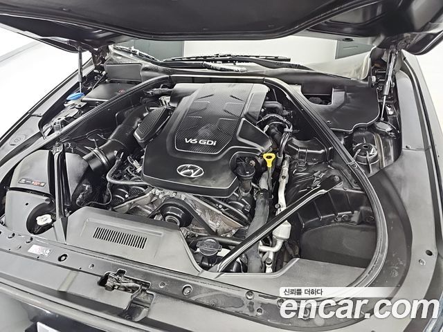 Hyundai Genesis из Кореи Encar