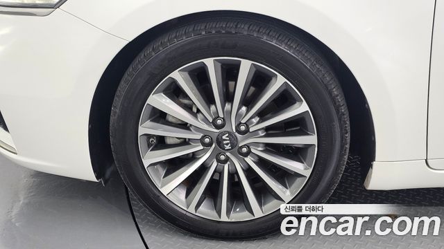Kia K7 из Кореи Encar