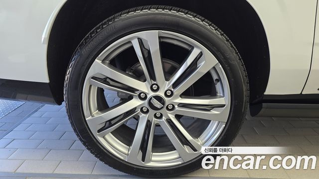 Cadillac Escalade 6.2 ESV ESV Sports Platinum — пробег 21 575 км