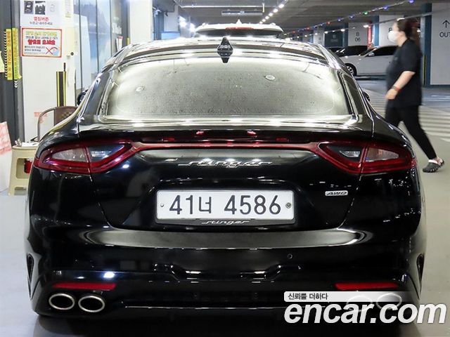 Kia Stinger из Кореи Encar