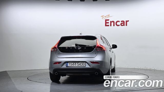 Volvo V40 D3 2nd — пробег 108 488 км