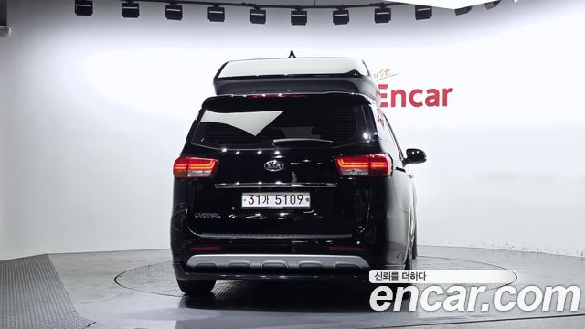 Kia Carnival из Кореи Encar