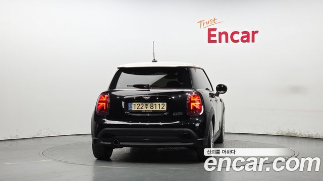 Mini Cooper Classic Third Generation — пробег 52 496 км
