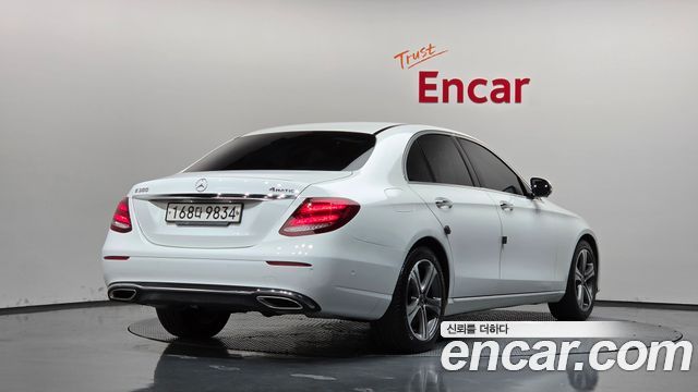 Mercedes-Benz E-Class из Кореи Encar