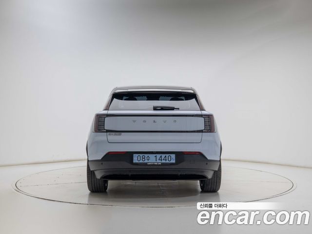 Volvo EX30 из Кореи Encar