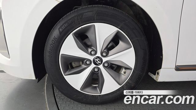 Hyundai Ioniq из Кореи Encar