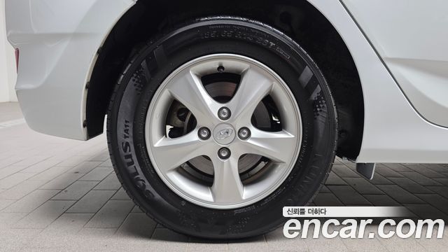 Hyundai Accent из Кореи Encar