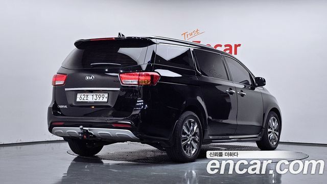 Kia Carnival из Кореи Encar