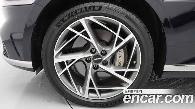 Genesis G90 Gasoline 3.5 Turbo AWD Black — пробег 120 984 км