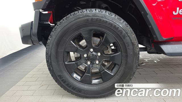 Jeep Wrangler 2.0 Overland 4Door — пробег 105 220 км