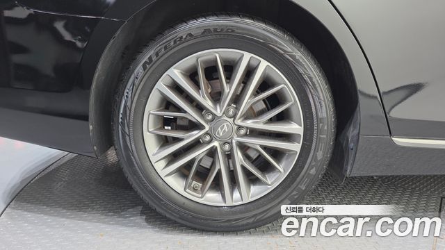 Hyundai Grandeur 2.4 Premium — пробег 60 499 км