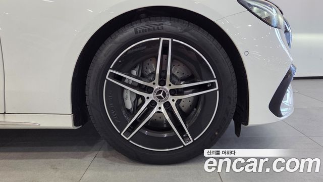 Mercedes-Benz E-Class E200 AMG Line — пробег 2 375 км