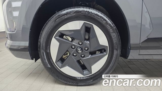 Hyundai Kona Long Range Premium — пробег 30 684 км — фото 5 из 5