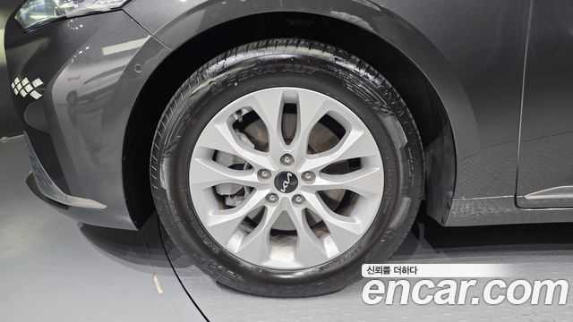 Kia K8 из Кореи Encar