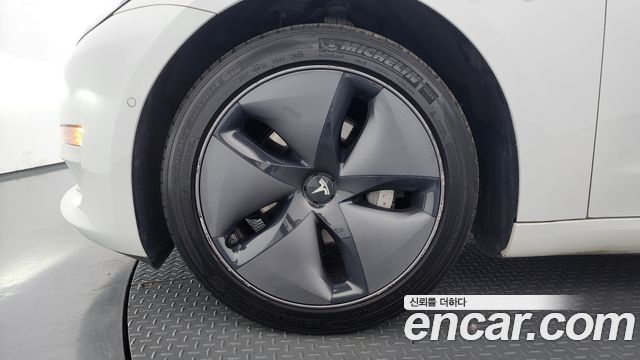 Tesla Model 3 Standard Range Plue RWD — пробег 141 398 км — фото 5 из 5