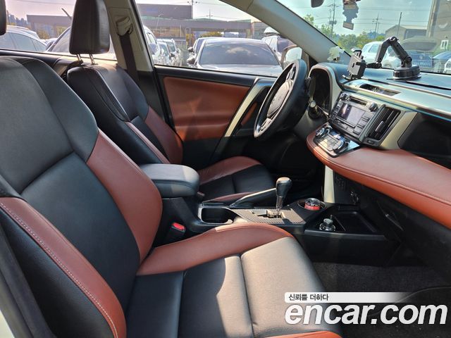Toyota RAV4 2.5 2WD 4th — пробег 168 203 км