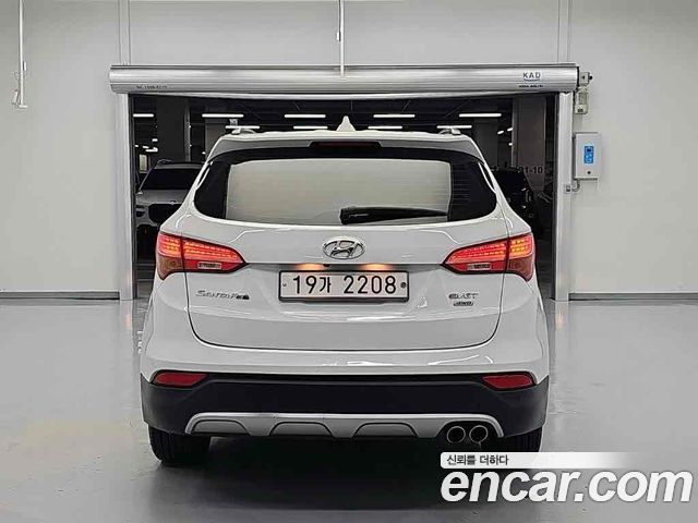 Hyundai Santafe Diesel(e-VGT) 2.0 4WD Premium — пробег 117 960 км