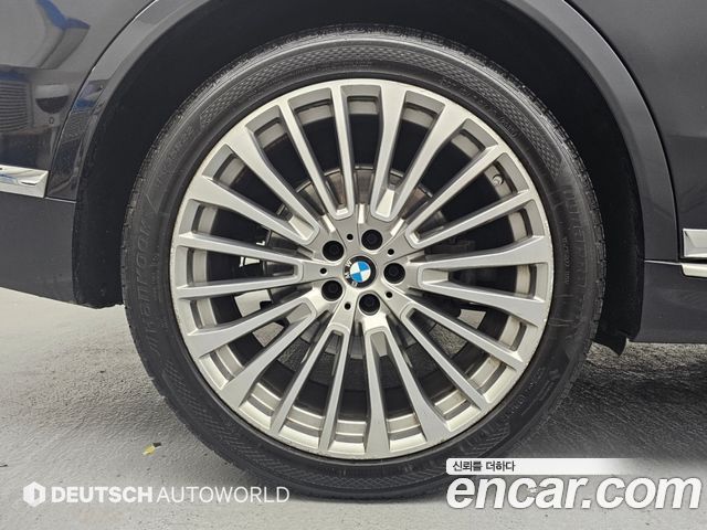 BMW X7 xDrive 40i Design Pure Excellence 6-Seater — пробег 99 952 км — фото 5 из 5