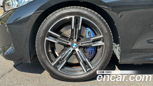 BMW 3-Series 320i M Sport — пробег 9 270 км