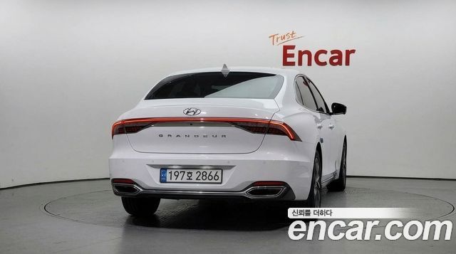 Hyundai Grandeur из Кореи Encar