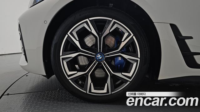 BMW i4 из Кореи Encar