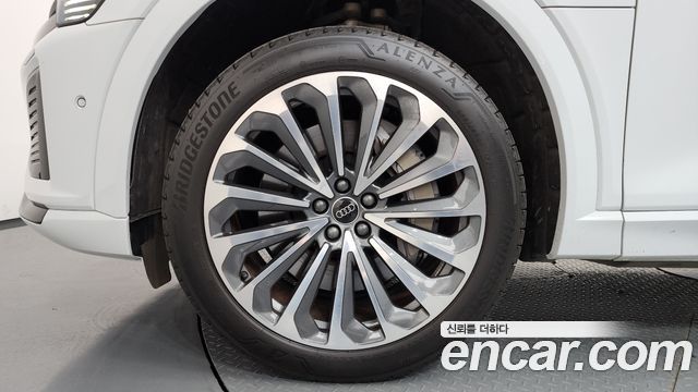 Audi Q8 e-tron из Кореи Encar