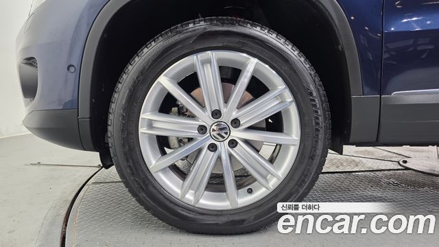 Volkswagen Tiguan 2.0 TDI  Premium 5N — пробег 21 604 км — фото 5 из 5