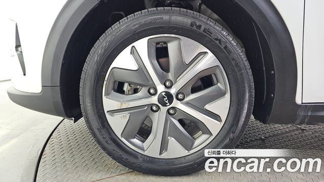 Kia Niro Earth — пробег 186 283 км — фото 5 из 5